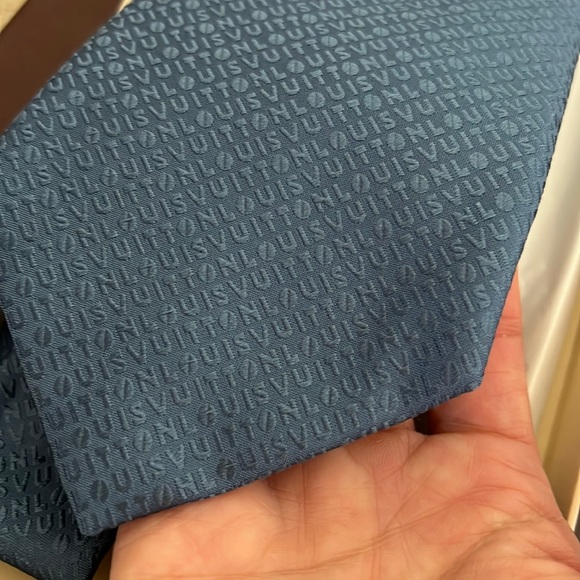 TIMELESS CLASSIC LOUIS VUITTON blue MONOGRAM MIX TIE - Picture 1 of 6